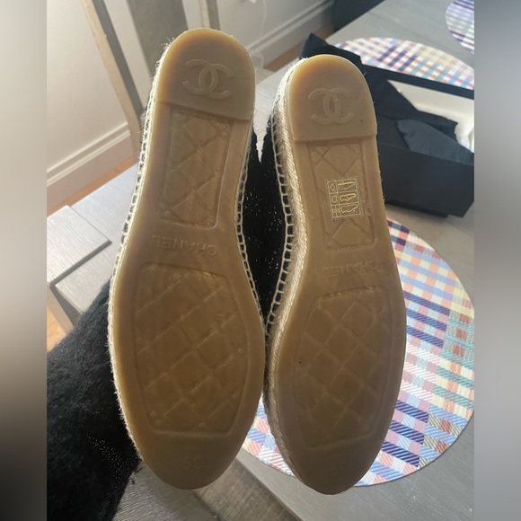 Chanel Tweed/Laminated Lambskin Espadrilles - Picture 2 of 3